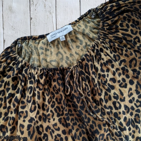 Jones New York Tops - Jones of New York Sport Leopard Print Shirt